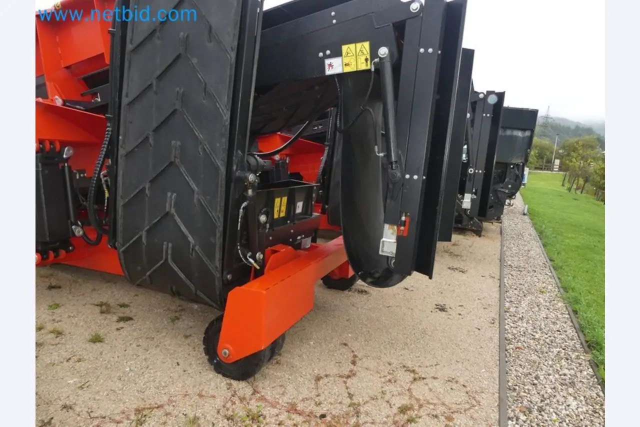 Fahrzeuge und Maschinen für die Bereiche Umwelttechnik, Recyclingwirtschaft, Holz, u.a.-7