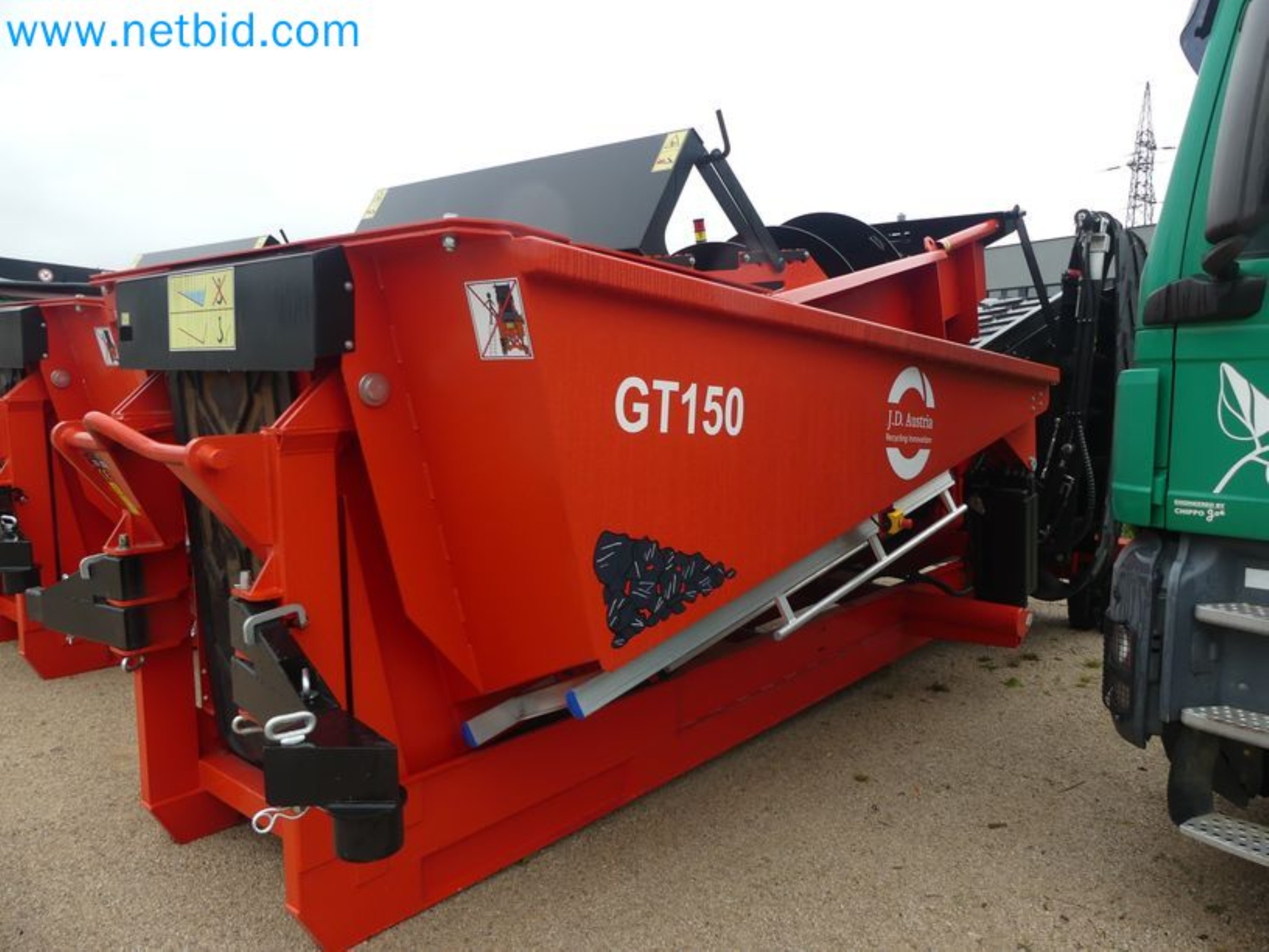 Chargeur télescopique compact MERLO TF35.7-115 et système de compostage/séparation Compostdetective CD 3012-9