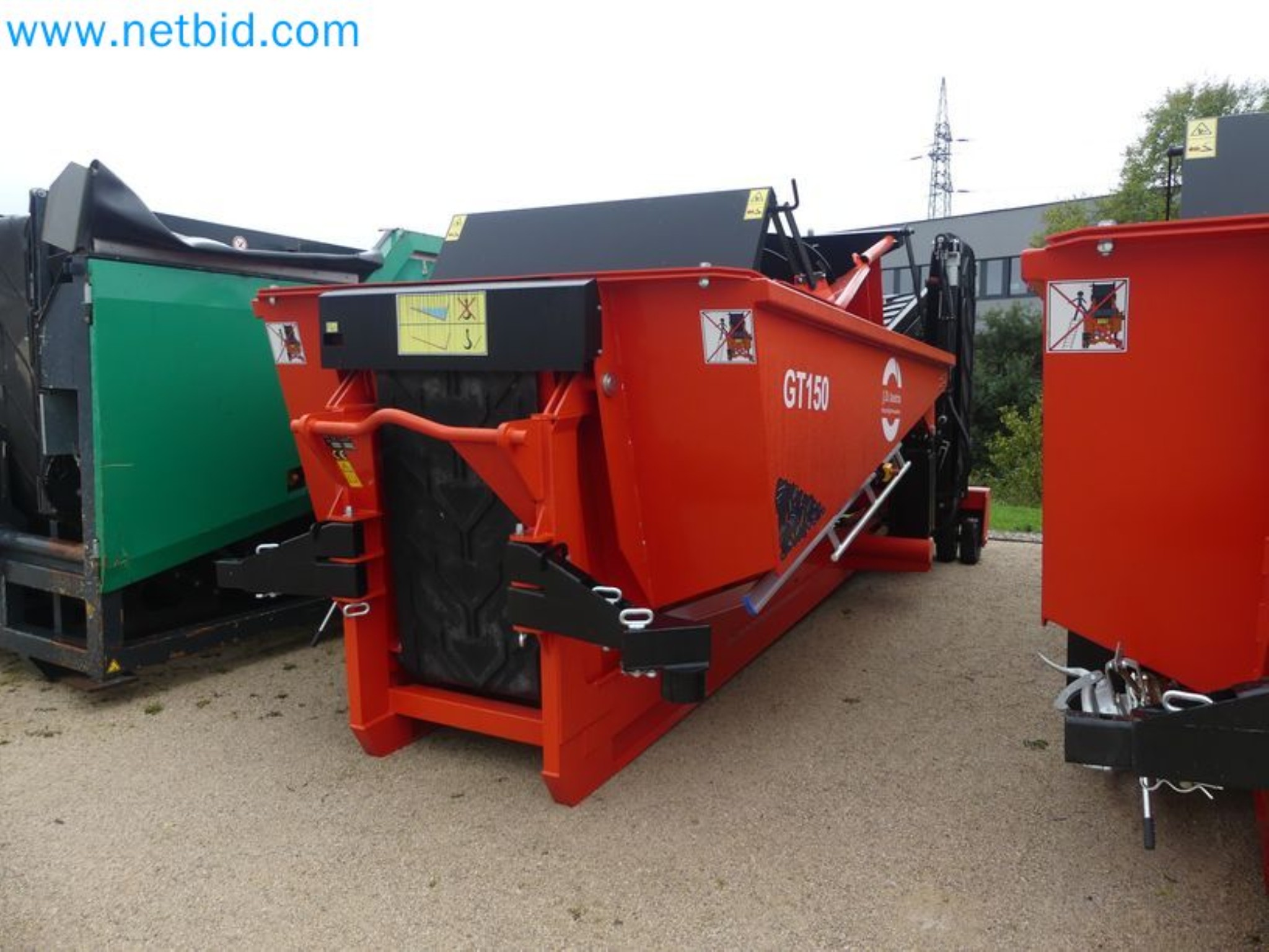 Manipulador telescópico compacto MERLO TF35.7-115 e sistema de compostagem/separação Compostdetective CD 3012-12