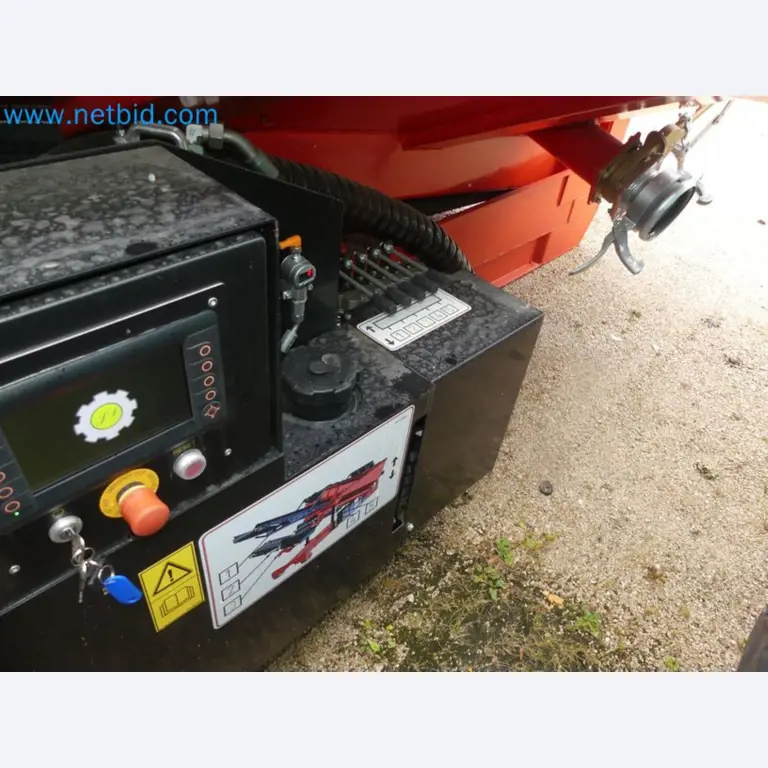 Fahrzeuge und Maschinen für die Bereiche Umwelttechnik, Recyclingwirtschaft, Holz, u.a.-14