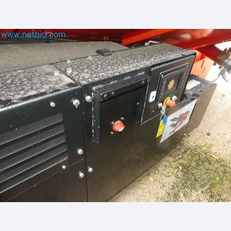 Fahrzeuge und Maschinen für die Bereiche Umwelttechnik, Recyclingwirtschaft, Holz, u.a.-15