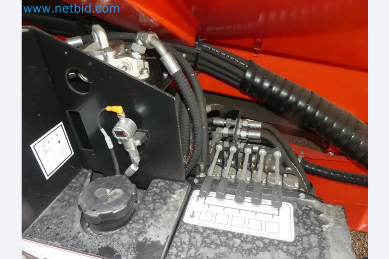 Fahrzeuge und Maschinen für die Bereiche Umwelttechnik, Recyclingwirtschaft, Holz, u.a.-16