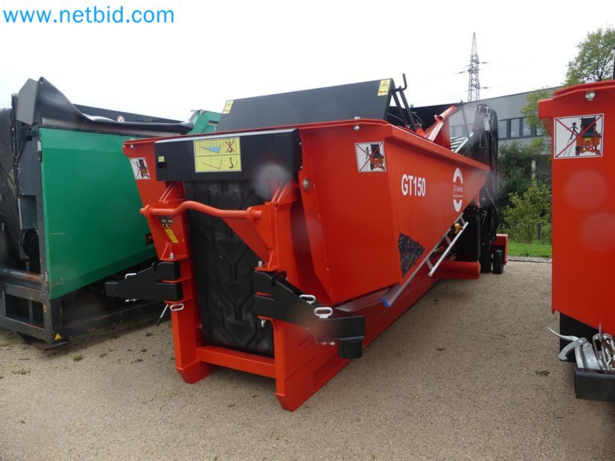 Manipulador telescópico compacto MERLO TF35.7-115 e sistema de compostagem/separação Compostdetective CD 3012-1