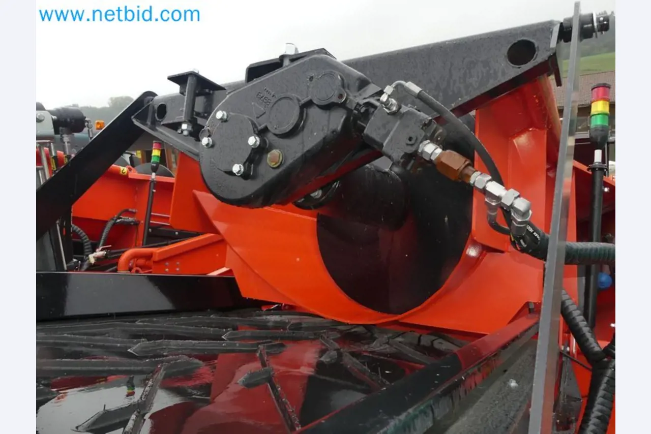 Fahrzeuge und Maschinen für die Bereiche Umwelttechnik, Recyclingwirtschaft, Holz, u.a.-25