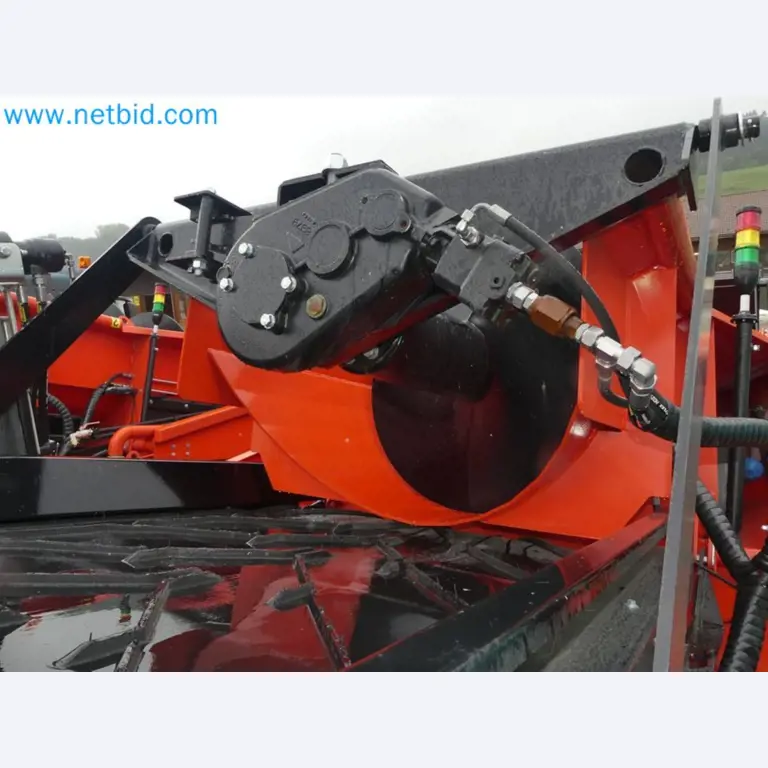 Fahrzeuge und Maschinen für die Bereiche Umwelttechnik, Recyclingwirtschaft, Holz, u.a.-25