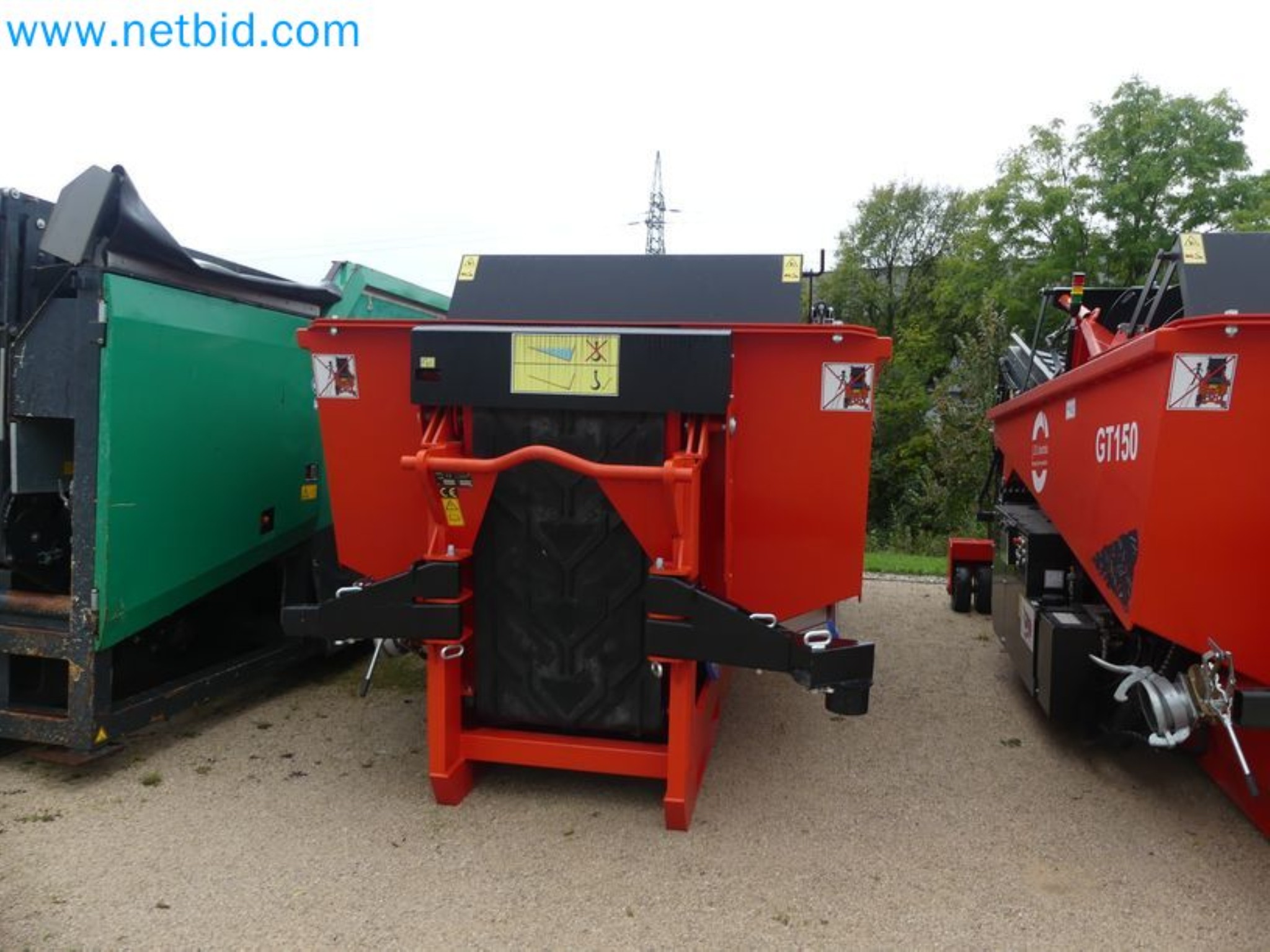 Manipulador telescópico compacto MERLO TF35.7-115 e sistema de compostagem/separação Compostdetective CD 3012-28