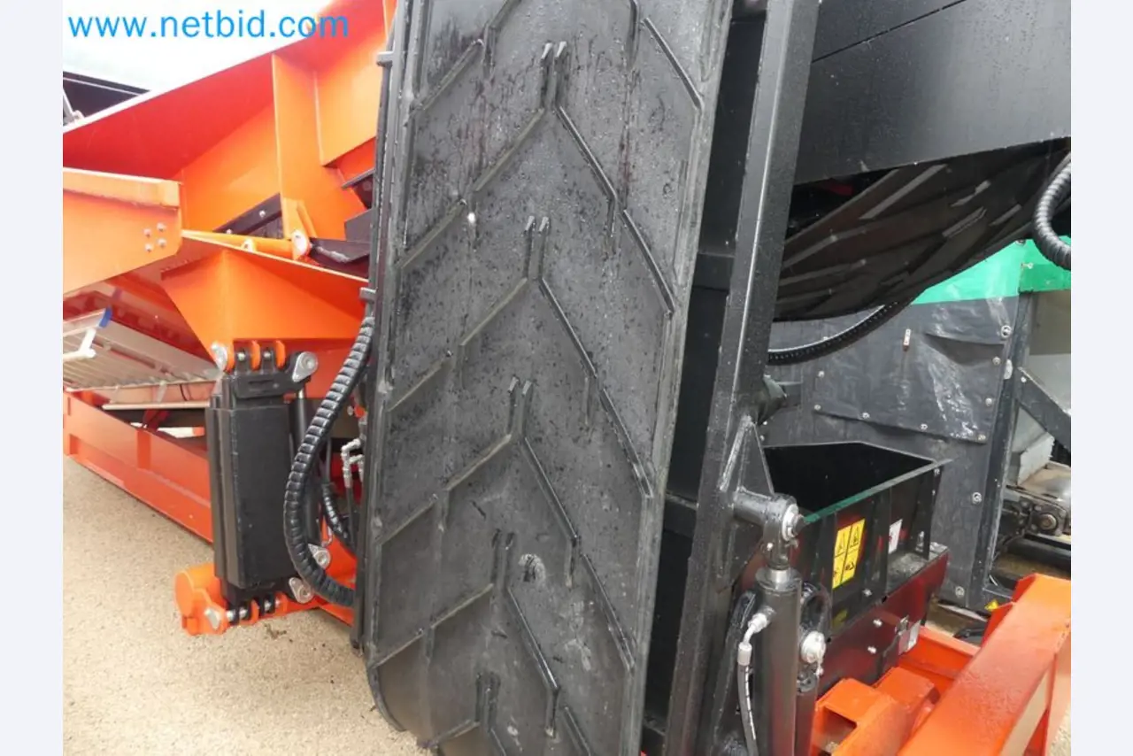 Fahrzeuge und Maschinen für die Bereiche Umwelttechnik, Recyclingwirtschaft, Holz, u.a.-7