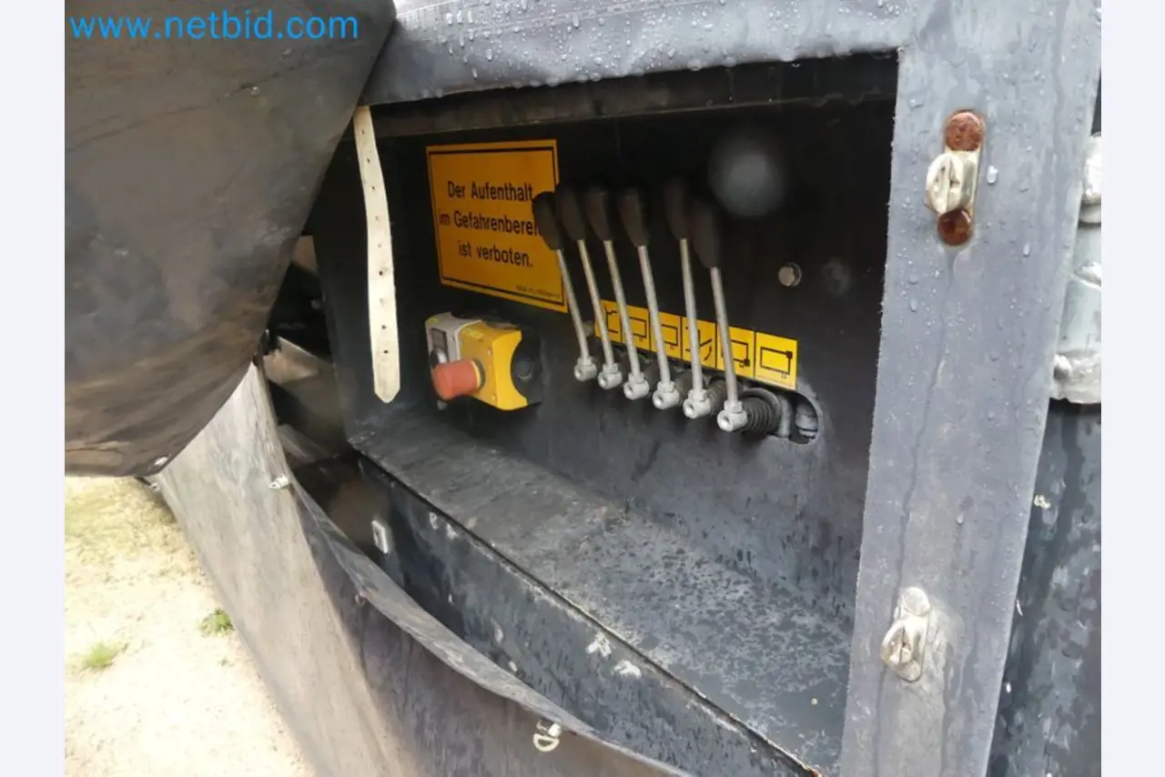 Fahrzeuge und Maschinen für die Bereiche Umwelttechnik, Recyclingwirtschaft, Holz, u.a.-20