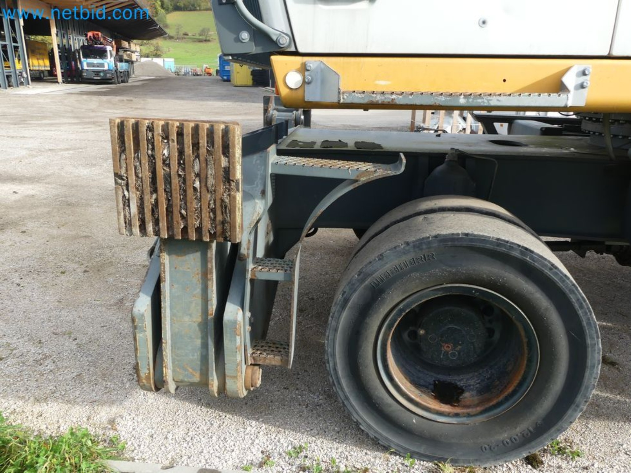 Kompakter Teleskoplader MERLO TF35.7-115 und Kompostier-/Trennanlagensystem Compostdetective CD 3012-11