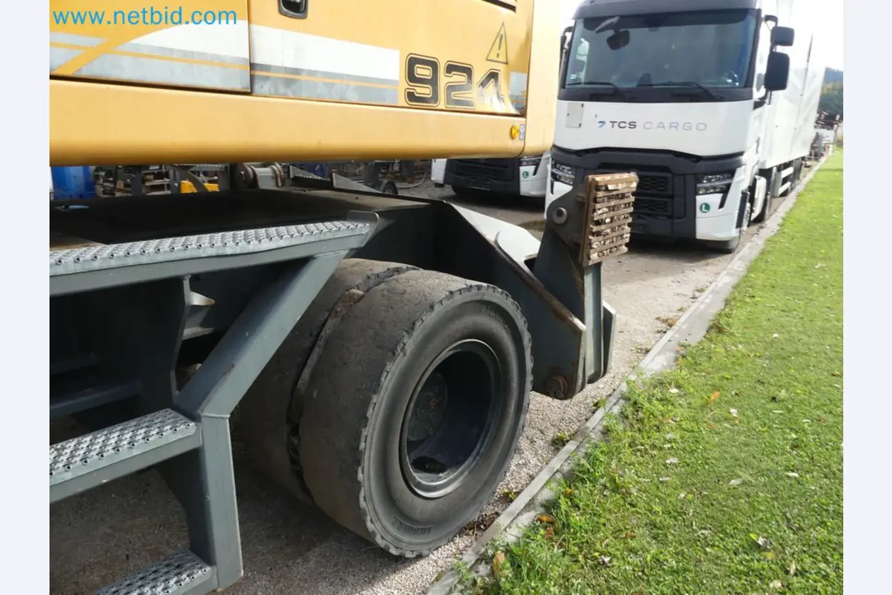 Fahrzeuge und Maschinen für die Bereiche Umwelttechnik, Recyclingwirtschaft, Holz, u.a.-15