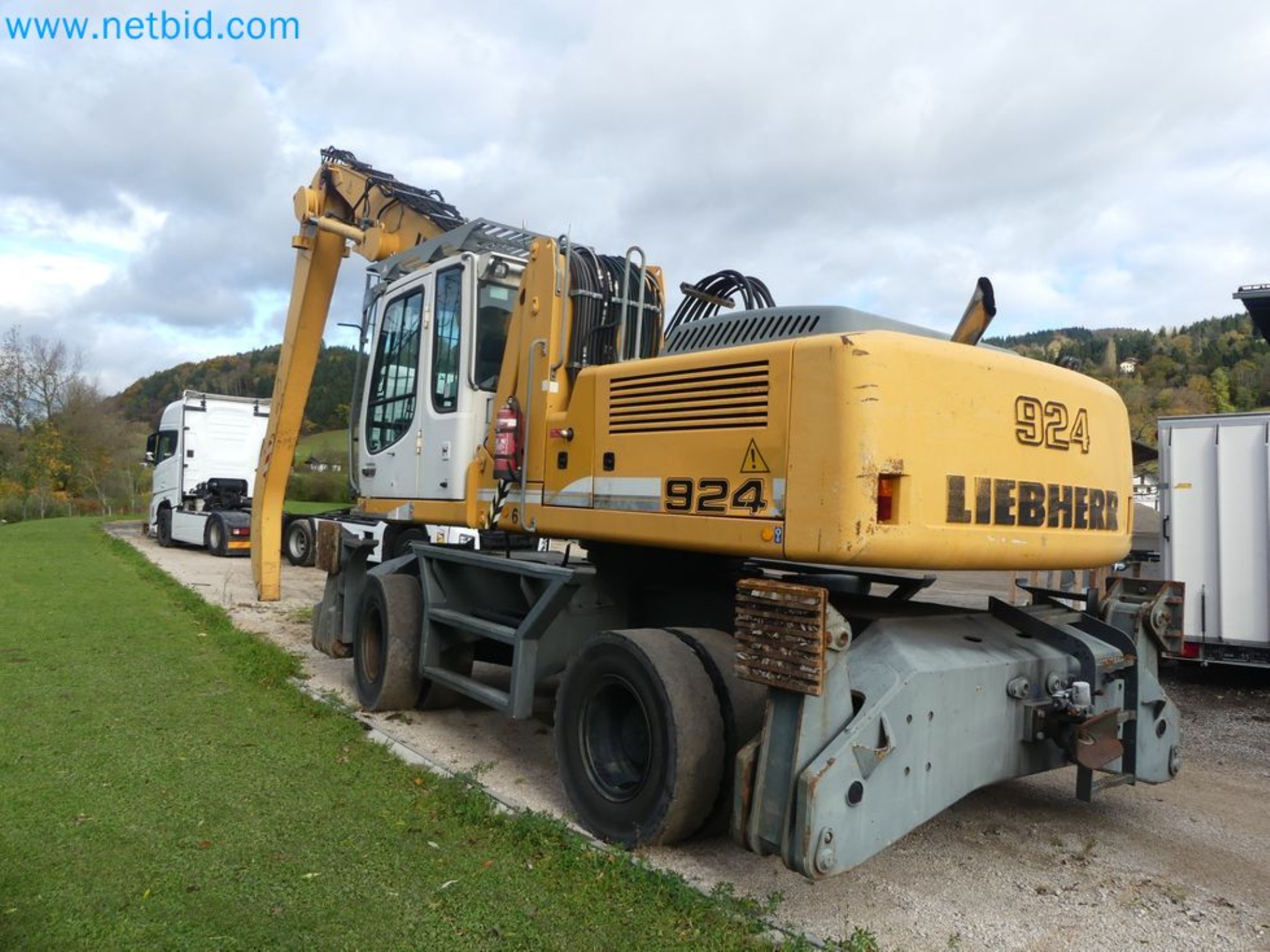 Kompakter Teleskoplader MERLO TF35.7-115 und Kompostier-/Trennanlagensystem Compostdetective CD 3012-16