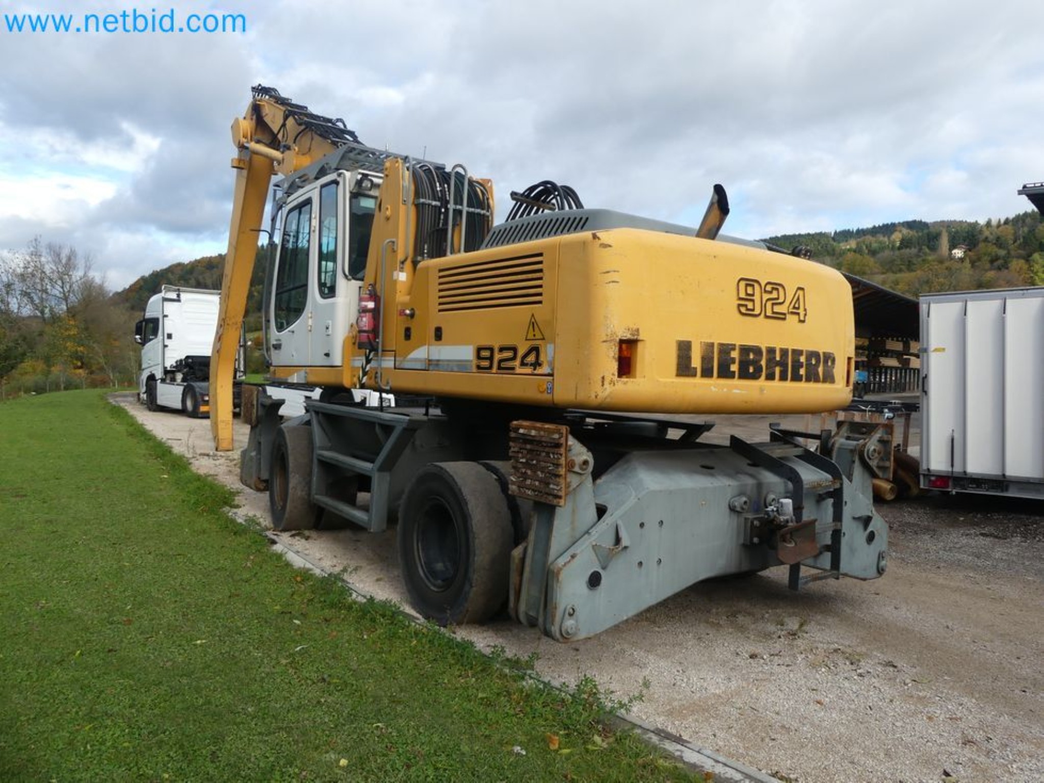 Kompakter Teleskoplader MERLO TF35.7-115 und Kompostier-/Trennanlagensystem Compostdetective CD 3012-17