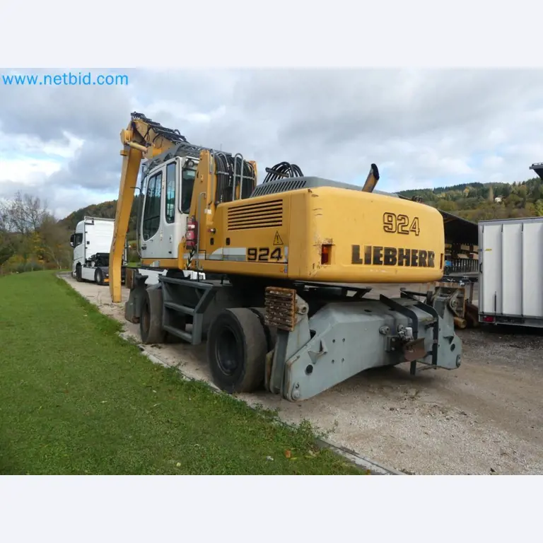 Fahrzeuge und Maschinen für die Bereiche Umwelttechnik, Recyclingwirtschaft, Holz, u.a.-17