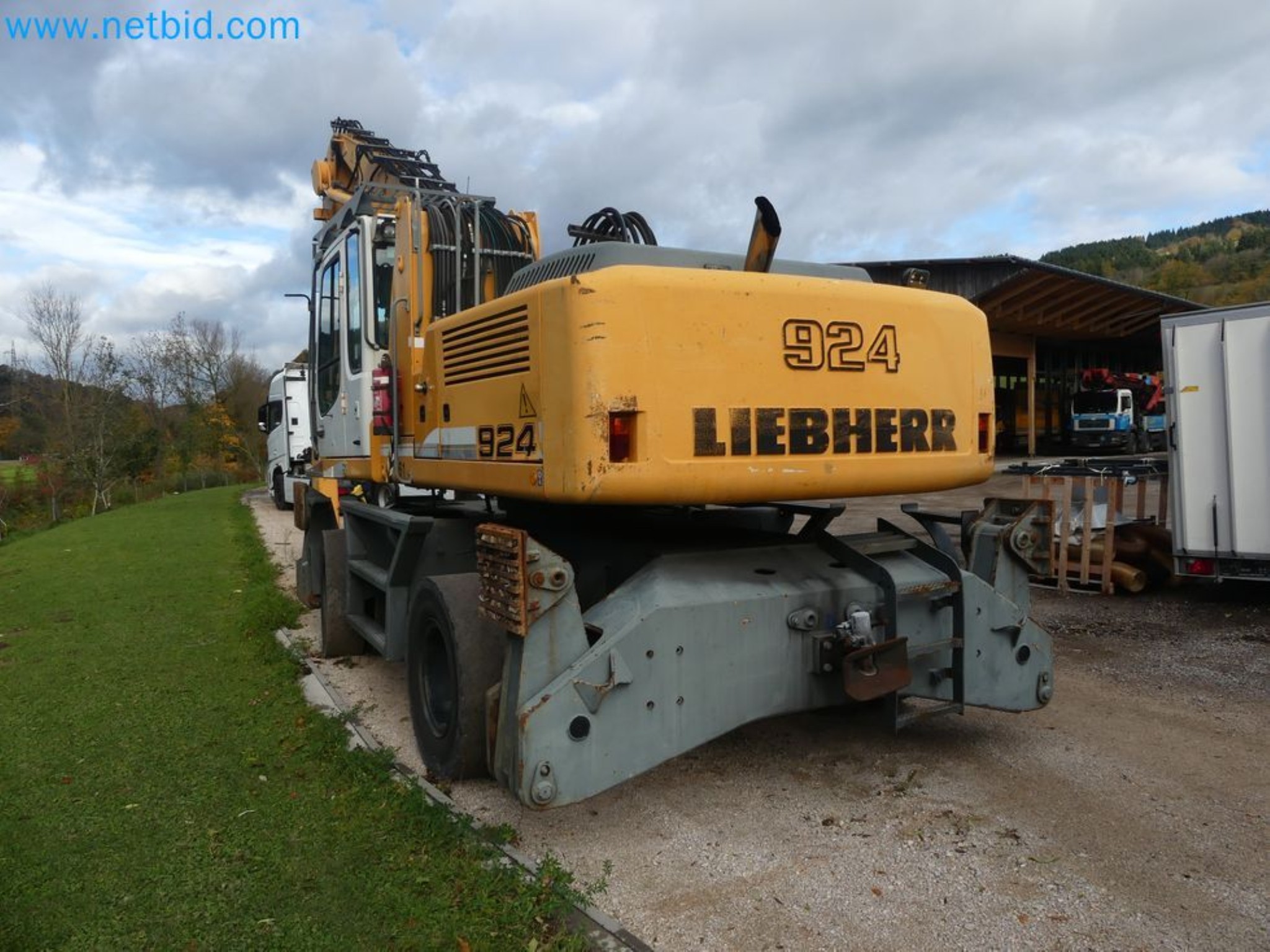 Kompakter Teleskoplader MERLO TF35.7-115 und Kompostier-/Trennanlagensystem Compostdetective CD 3012-18