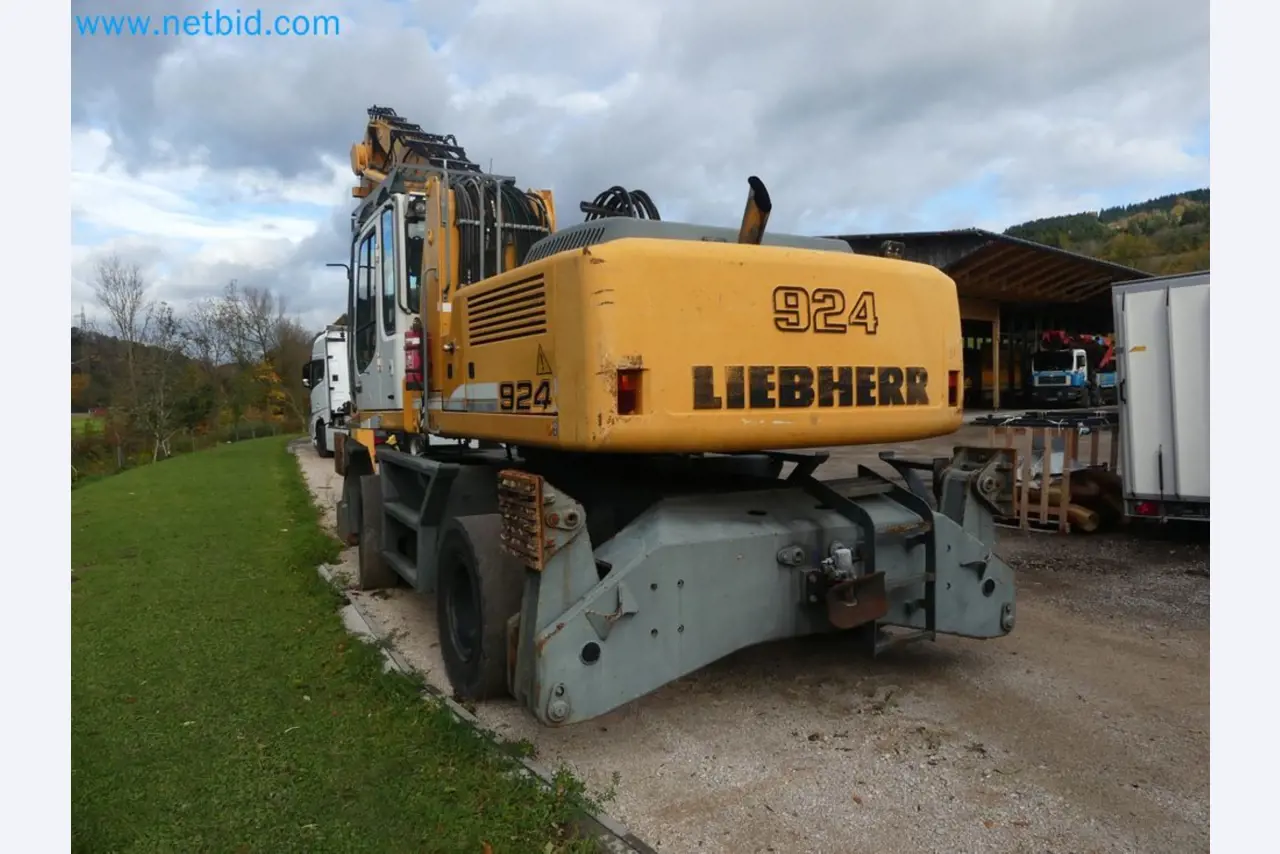 Fahrzeuge und Maschinen für die Bereiche Umwelttechnik, Recyclingwirtschaft, Holz, u.a.-18