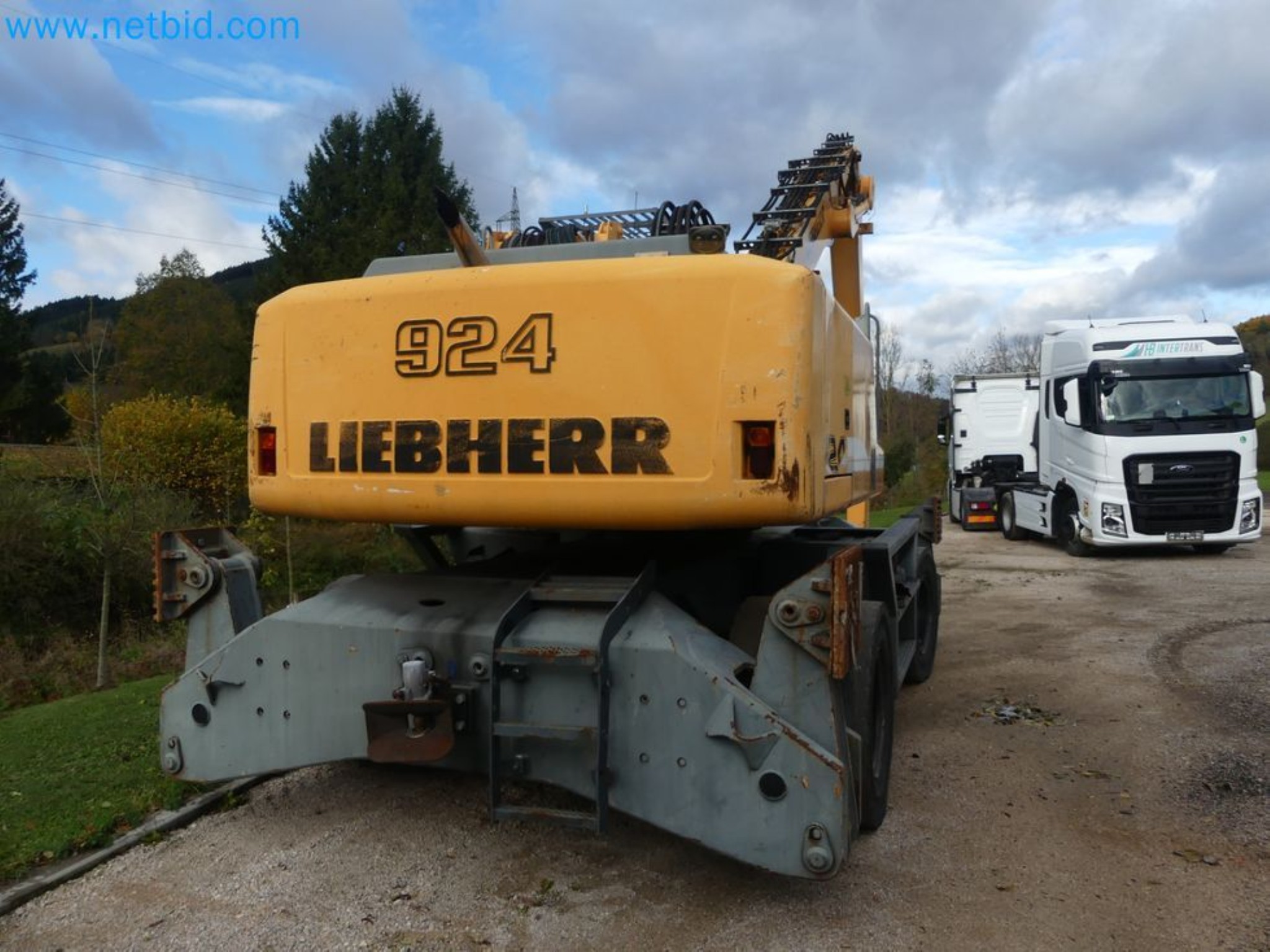 Kompakter Teleskoplader MERLO TF35.7-115 und Kompostier-/Trennanlagensystem Compostdetective CD 3012-21