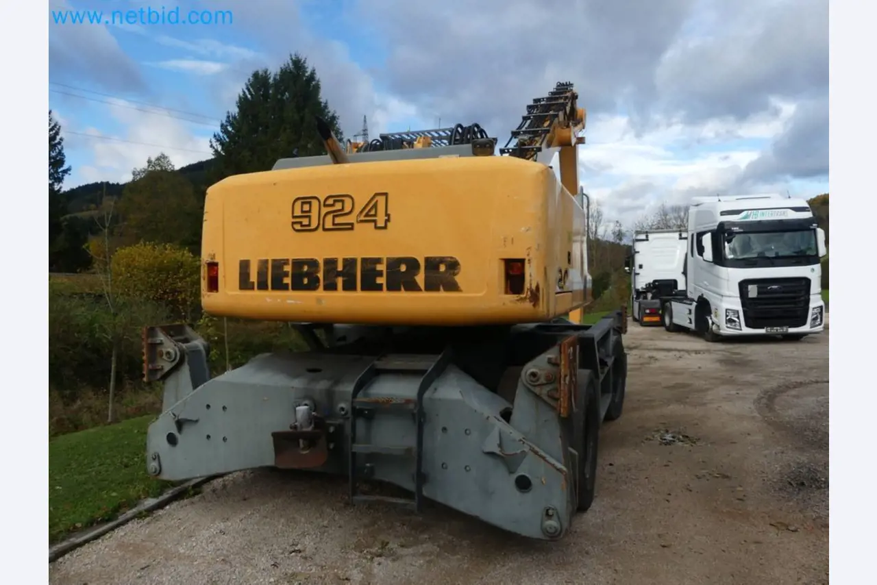 Fahrzeuge und Maschinen für die Bereiche Umwelttechnik, Recyclingwirtschaft, Holz, u.a.-21
