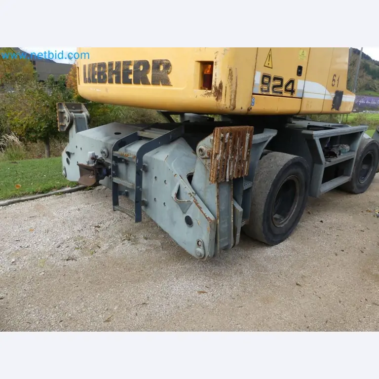 Fahrzeuge und Maschinen für die Bereiche Umwelttechnik, Recyclingwirtschaft, Holz, u.a.-24