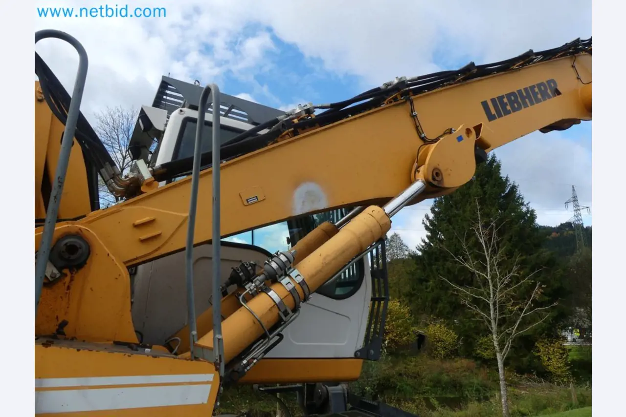 Fahrzeuge und Maschinen für die Bereiche Umwelttechnik, Recyclingwirtschaft, Holz, u.a.-26