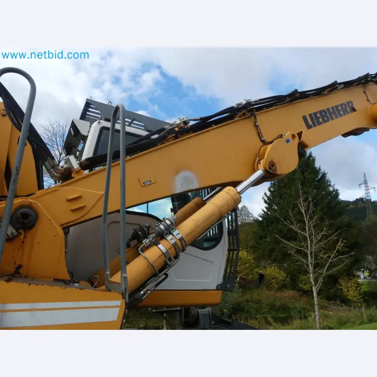 Fahrzeuge und Maschinen für die Bereiche Umwelttechnik, Recyclingwirtschaft, Holz, u.a.-26