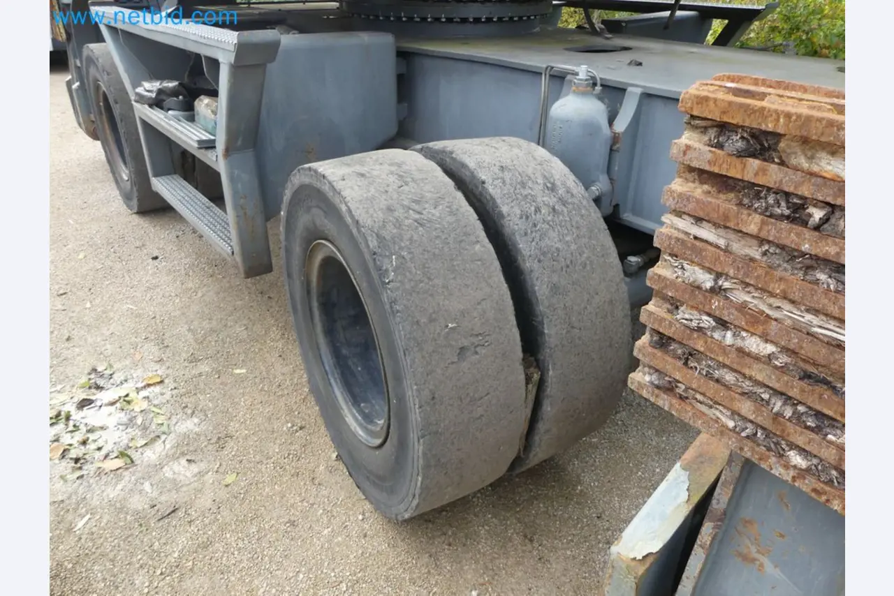 Fahrzeuge und Maschinen für die Bereiche Umwelttechnik, Recyclingwirtschaft, Holz, u.a.-28