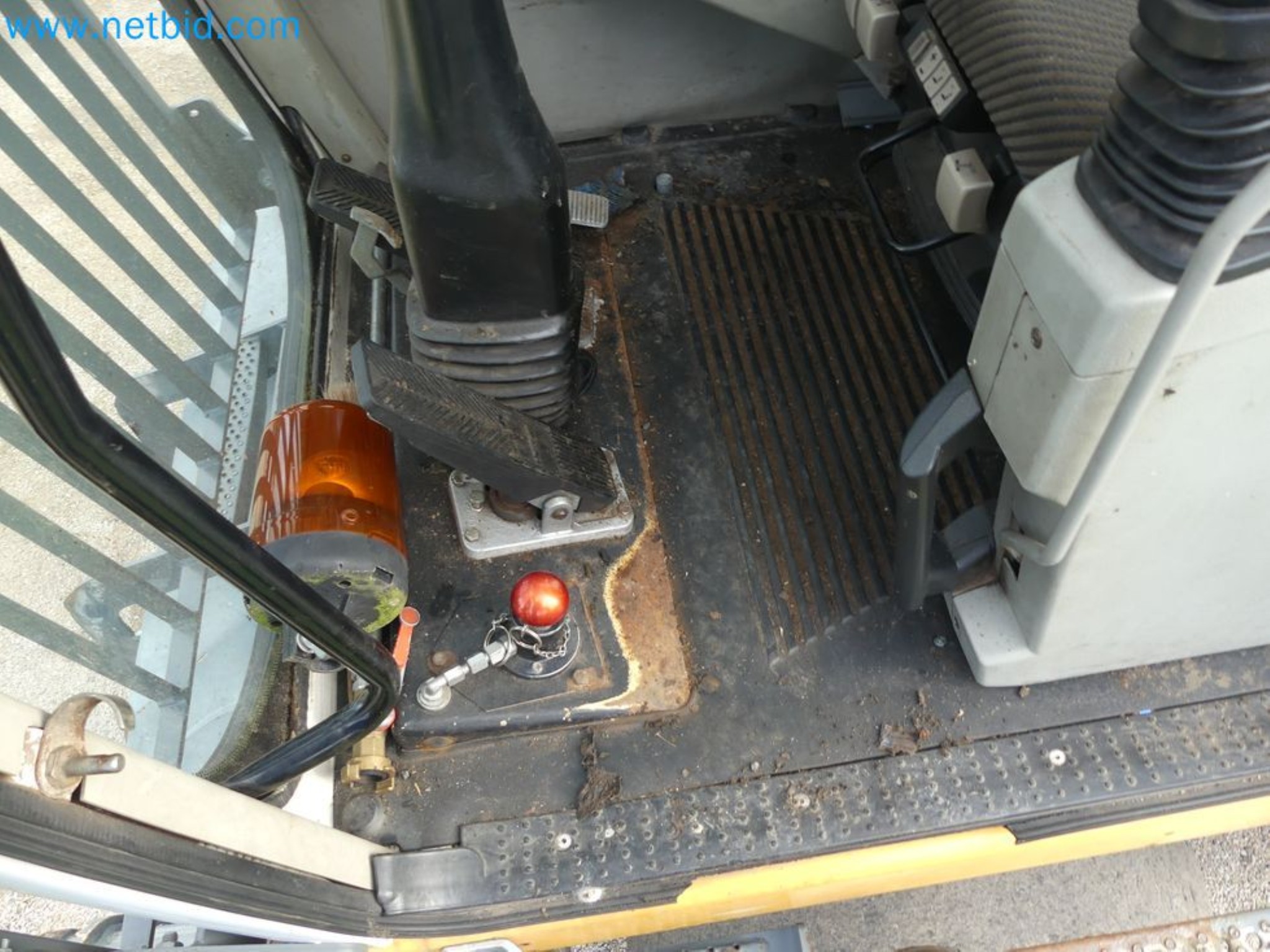 Kompakter Teleskoplader MERLO TF35.7-115 und Kompostier-/Trennanlagensystem Compostdetective CD 3012-32