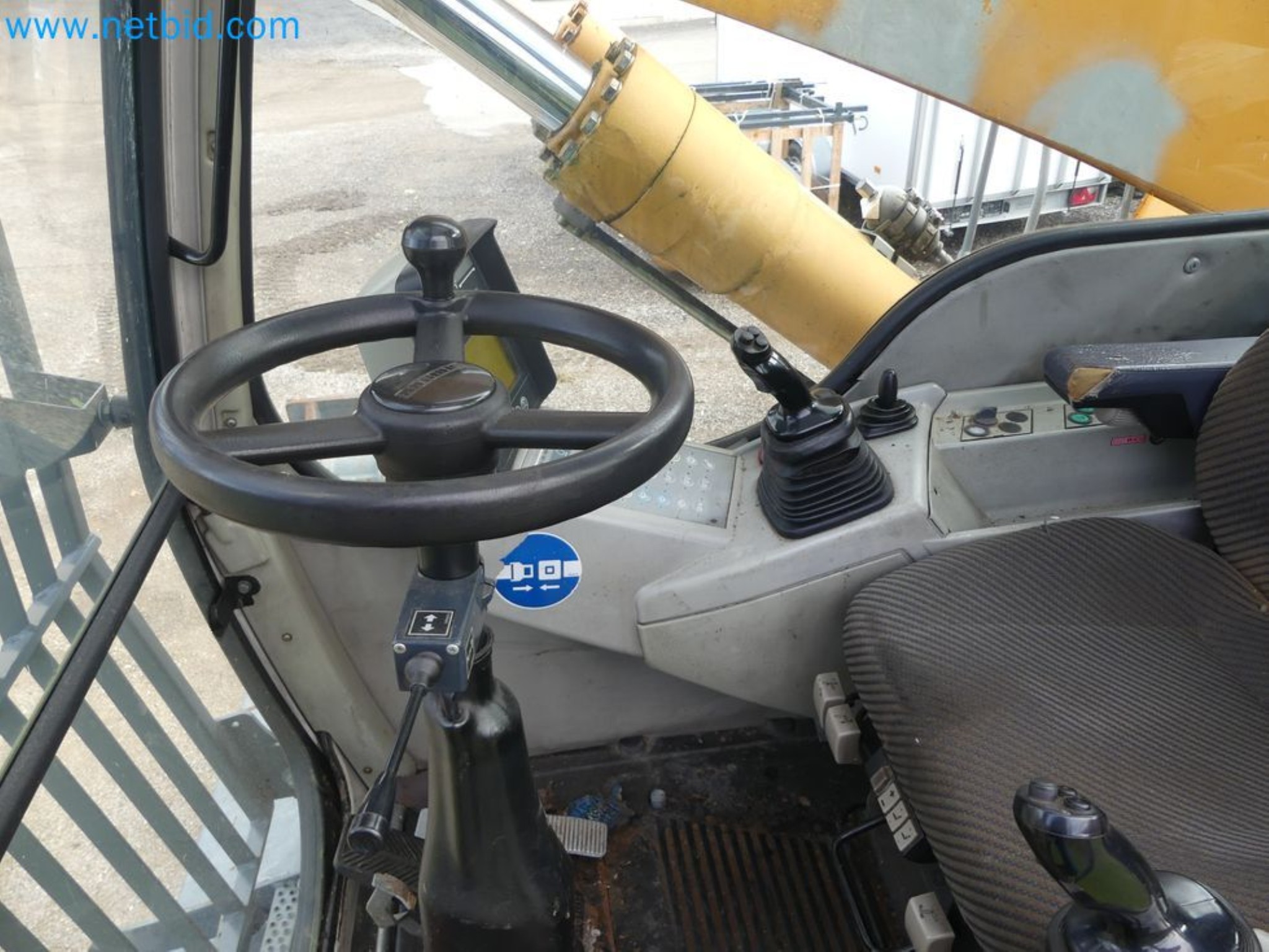 Kompakter Teleskoplader MERLO TF35.7-115 und Kompostier-/Trennanlagensystem Compostdetective CD 3012-33