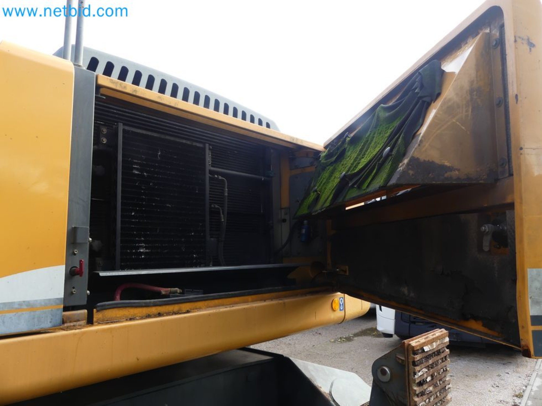 Kompakter Teleskoplader MERLO TF35.7-115 und Kompostier-/Trennanlagensystem Compostdetective CD 3012-46