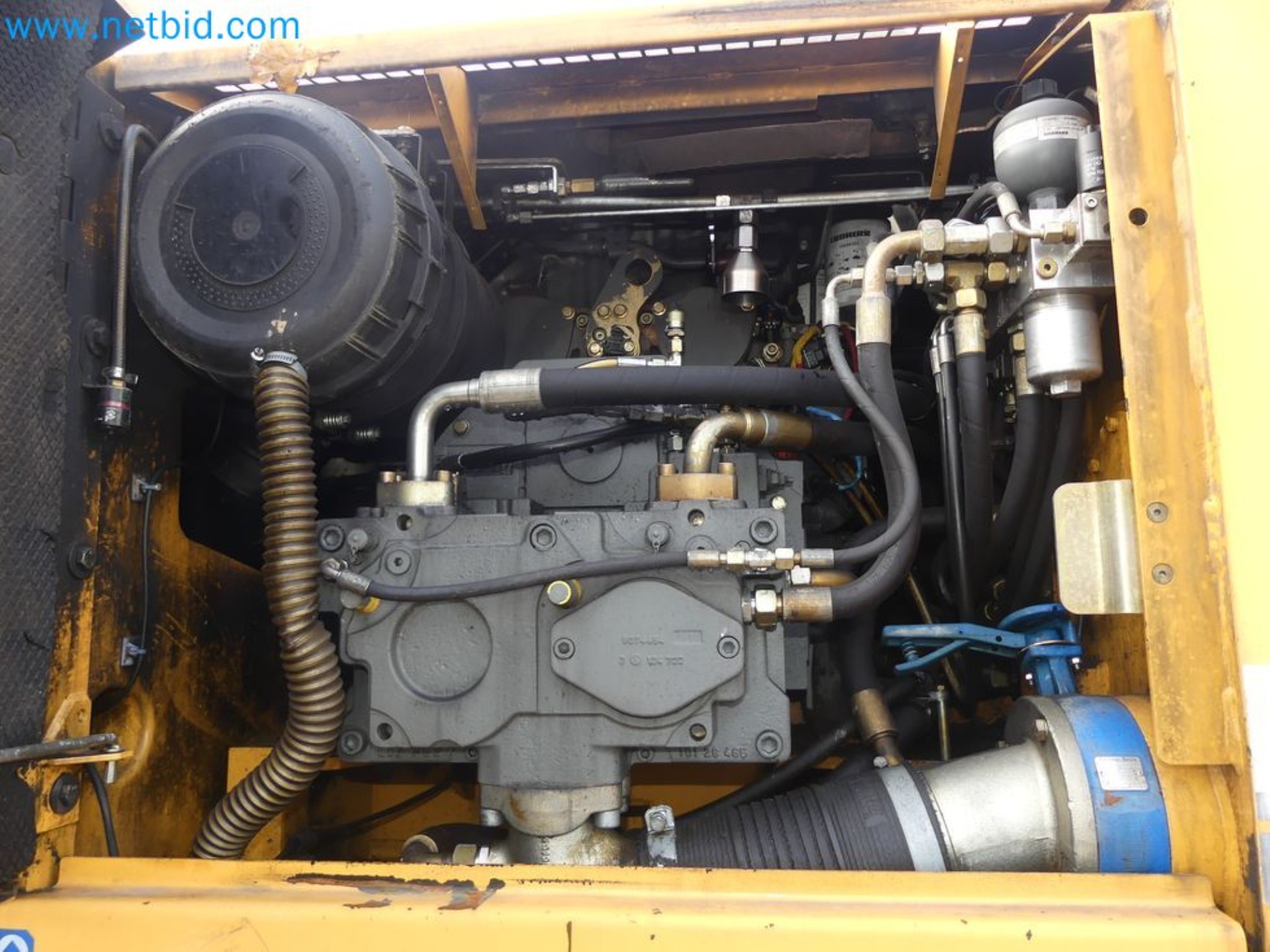 Kompakter Teleskoplader MERLO TF35.7-115 und Kompostier-/Trennanlagensystem Compostdetective CD 3012-49