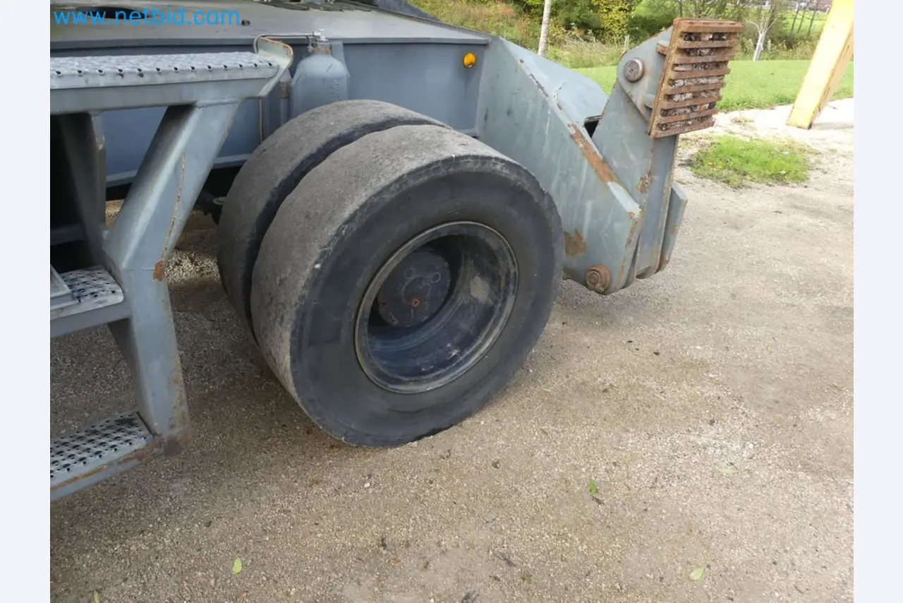 Fahrzeuge und Maschinen für die Bereiche Umwelttechnik, Recyclingwirtschaft, Holz, u.a.-53