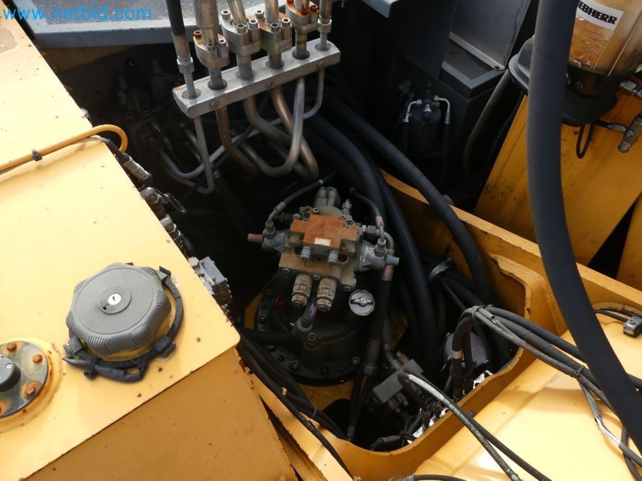 Kompakter Teleskoplader MERLO TF35.7-115 und Kompostier-/Trennanlagensystem Compostdetective CD 3012-59