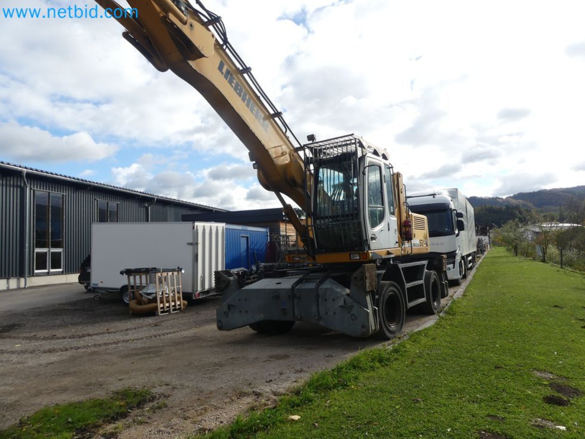 Kompakter Teleskoplader MERLO TF35.7-115 und Kompostier-/Trennanlagensystem Compostdetective CD 3012-5