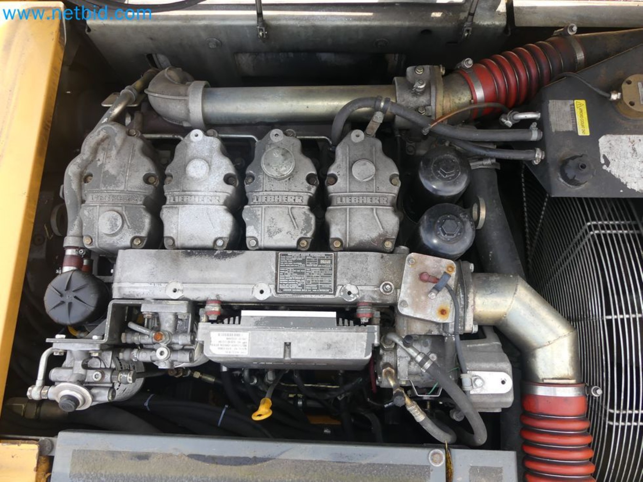 Kompakter Teleskoplader MERLO TF35.7-115 und Kompostier-/Trennanlagensystem Compostdetective CD 3012-61