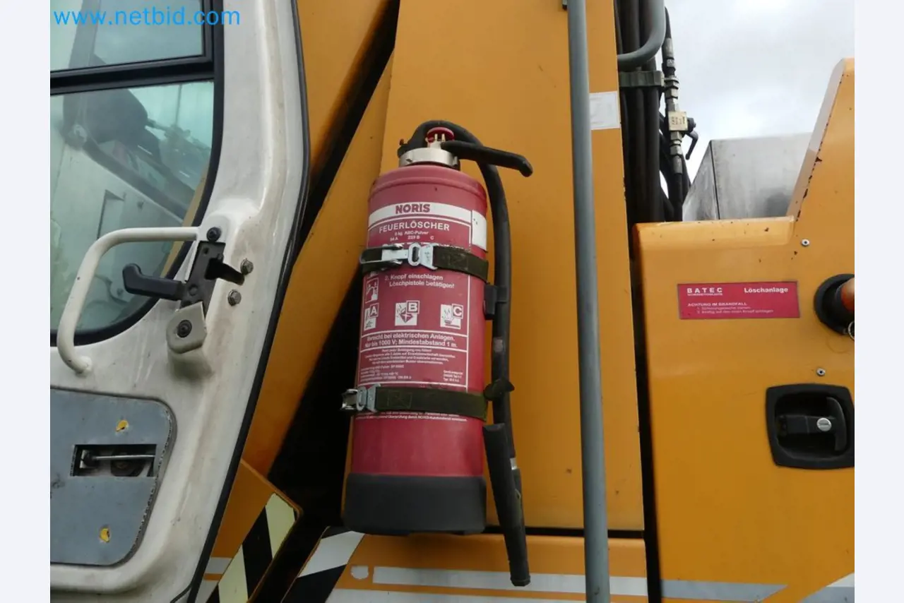 Fahrzeuge und Maschinen für die Bereiche Umwelttechnik, Recyclingwirtschaft, Holz, u.a.-71