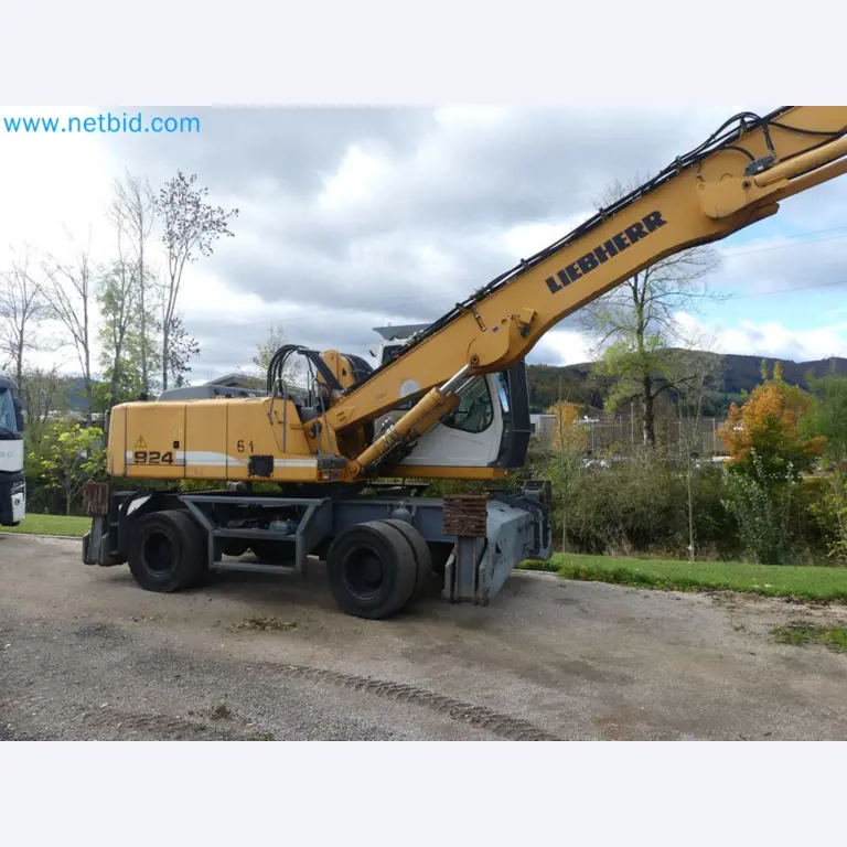 Fahrzeuge und Maschinen für die Bereiche Umwelttechnik, Recyclingwirtschaft, Holz, u.a.-73