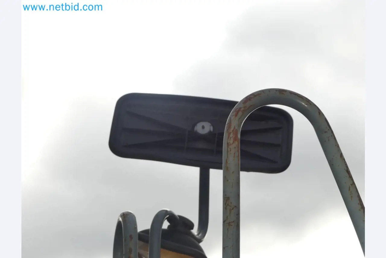 Fahrzeuge und Maschinen für die Bereiche Umwelttechnik, Recyclingwirtschaft, Holz, u.a.-11