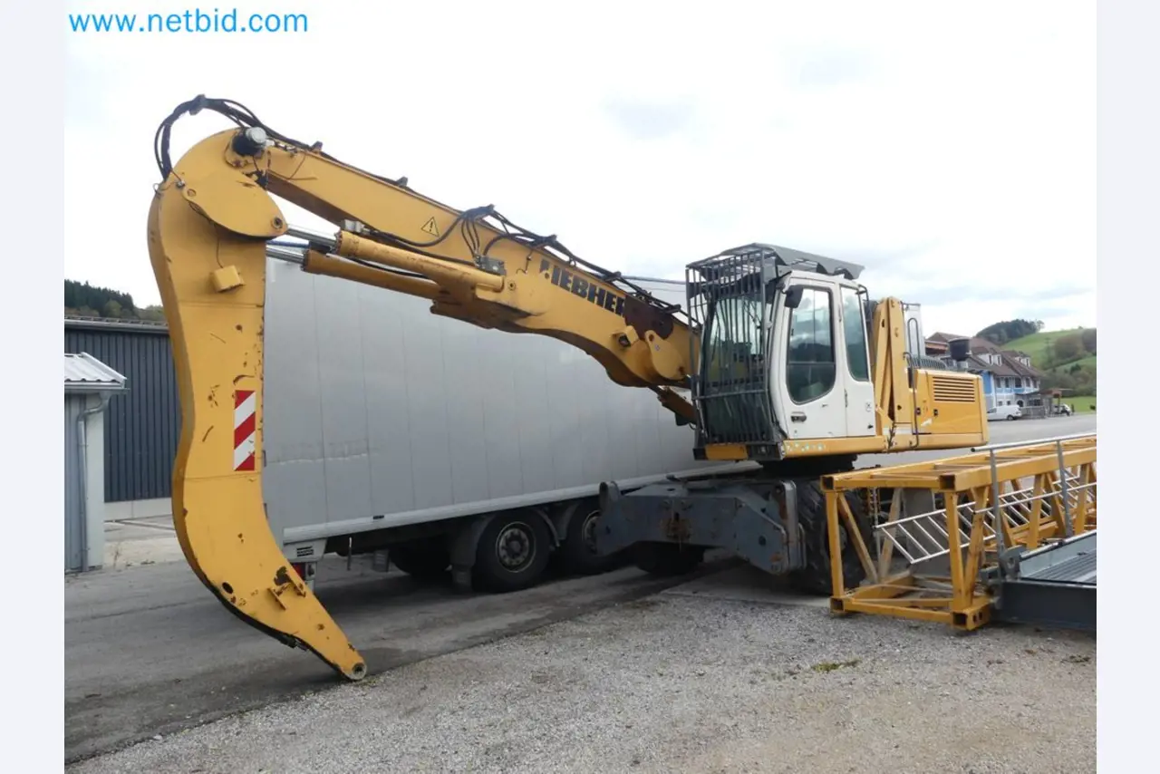 Fahrzeuge und Maschinen für die Bereiche Umwelttechnik, Recyclingwirtschaft, Holz, u.a.-1