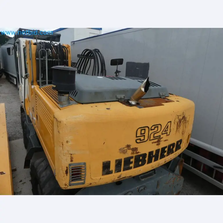 Fahrzeuge und Maschinen für die Bereiche Umwelttechnik, Recyclingwirtschaft, Holz, u.a.-24