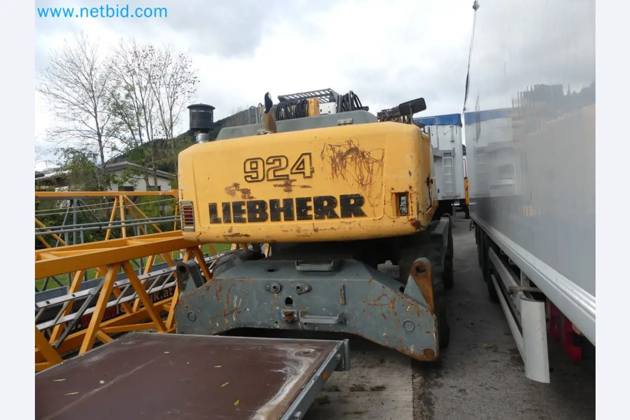 Fahrzeuge und Maschinen für die Bereiche Umwelttechnik, Recyclingwirtschaft, Holz, u.a.-2