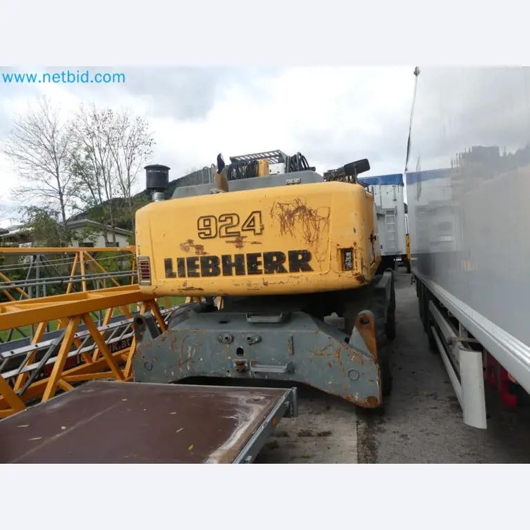 Fahrzeuge und Maschinen für die Bereiche Umwelttechnik, Recyclingwirtschaft, Holz, u.a.-2