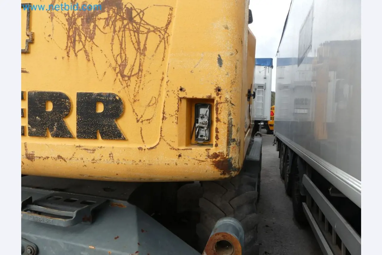 Fahrzeuge und Maschinen für die Bereiche Umwelttechnik, Recyclingwirtschaft, Holz, u.a.-3