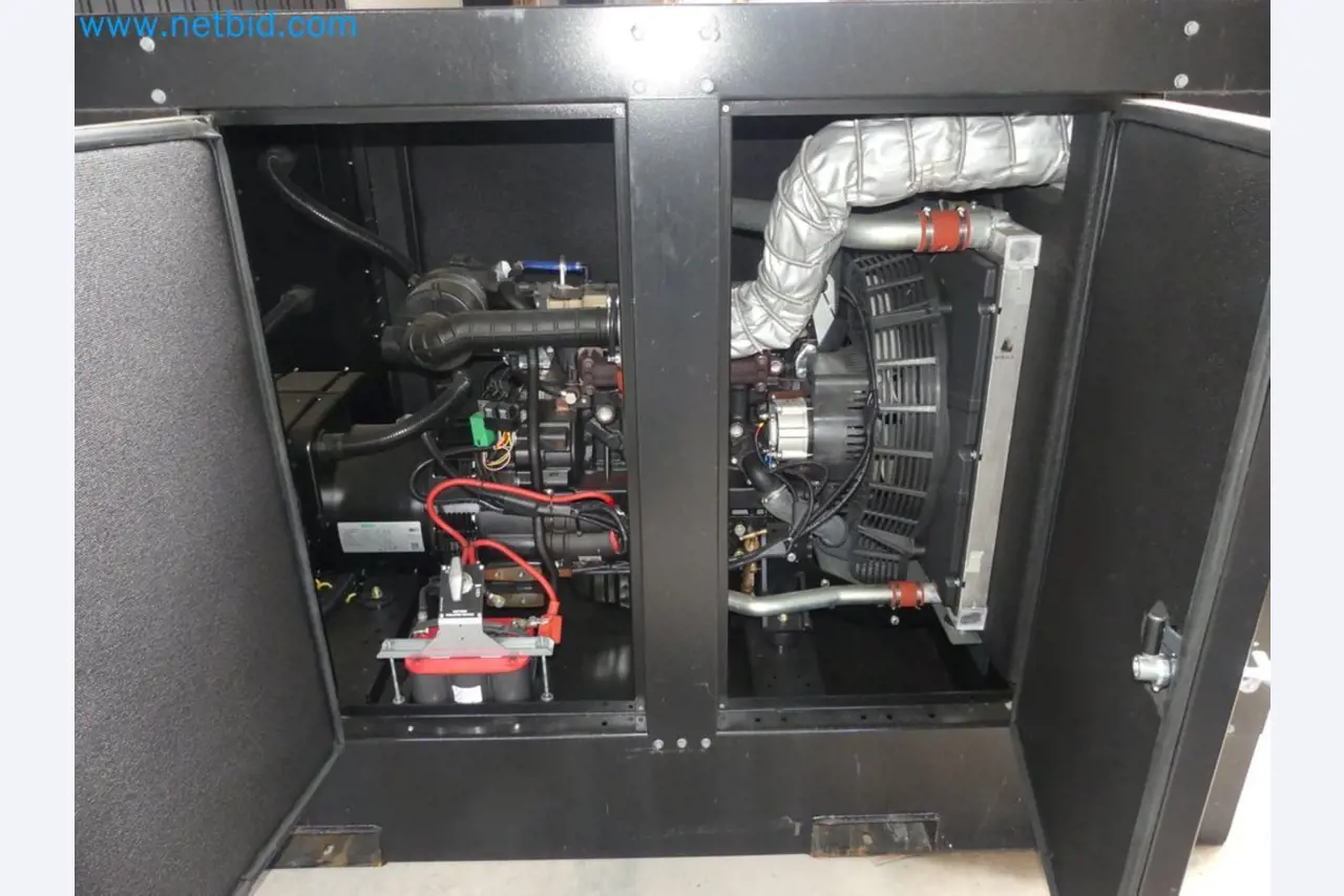 Fahrzeuge und Maschinen für die Bereiche Umwelttechnik, Recyclingwirtschaft, Holz, u.a.-11