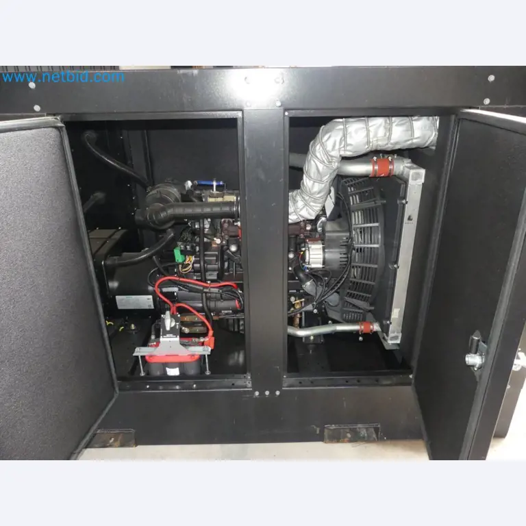 Fahrzeuge und Maschinen für die Bereiche Umwelttechnik, Recyclingwirtschaft, Holz, u.a.-11