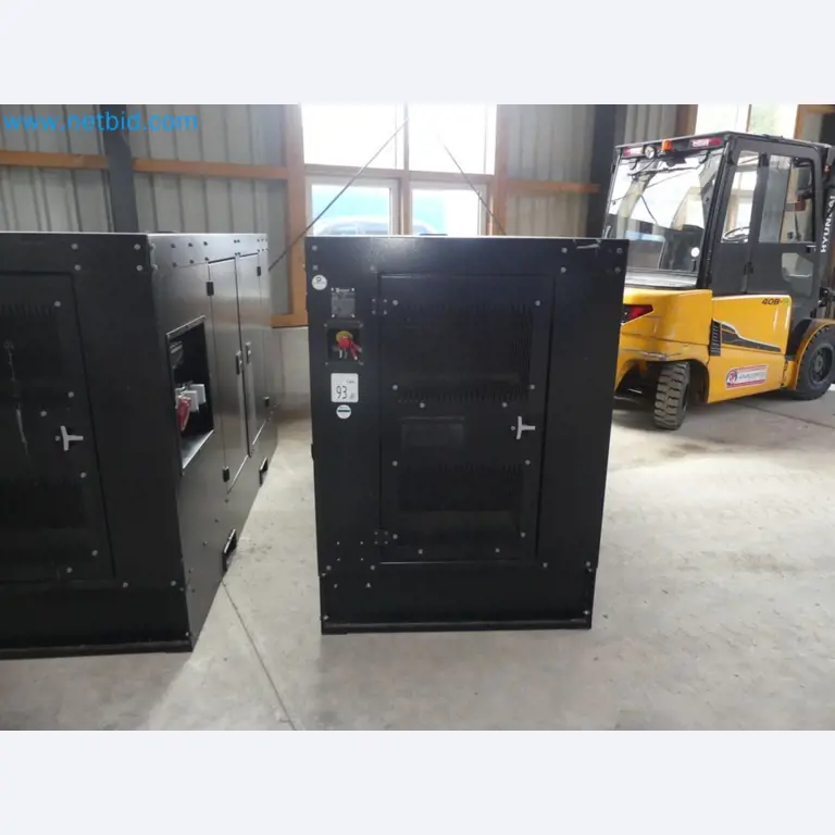 Fahrzeuge und Maschinen für die Bereiche Umwelttechnik, Recyclingwirtschaft, Holz, u.a.-12