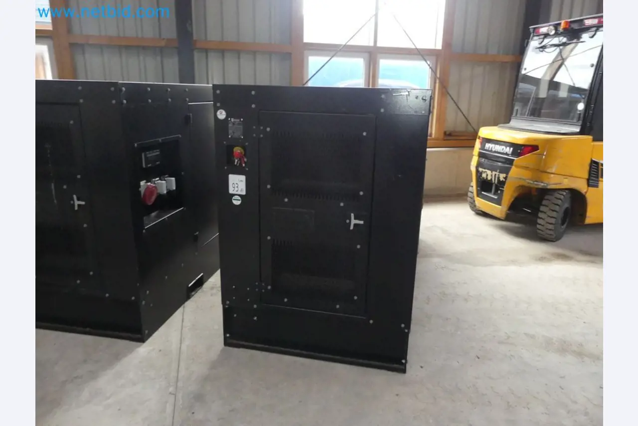 Fahrzeuge und Maschinen für die Bereiche Umwelttechnik, Recyclingwirtschaft, Holz, u.a.-18