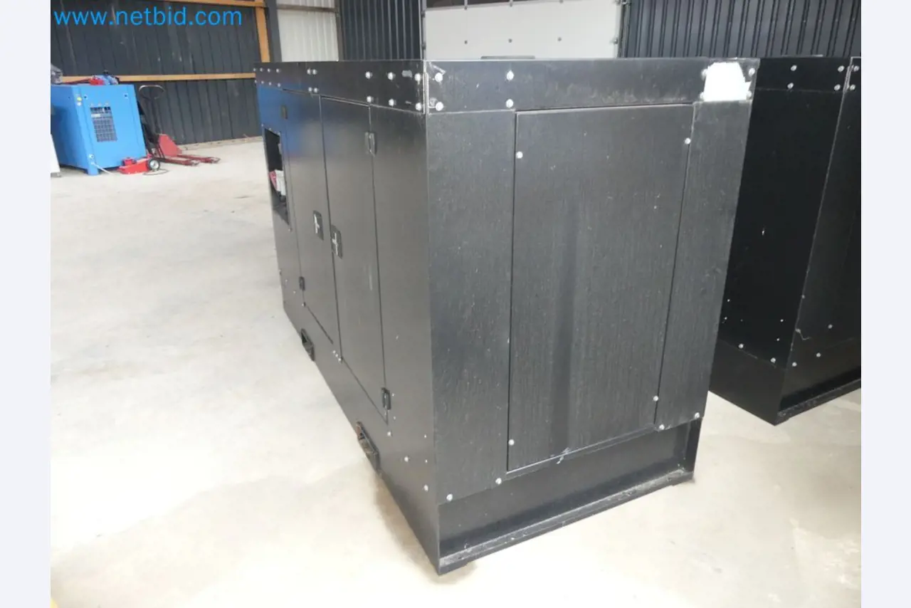 Fahrzeuge und Maschinen für die Bereiche Umwelttechnik, Recyclingwirtschaft, Holz, u.a.-2