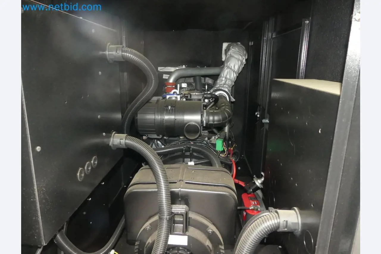 Fahrzeuge und Maschinen für die Bereiche Umwelttechnik, Recyclingwirtschaft, Holz, u.a.-8