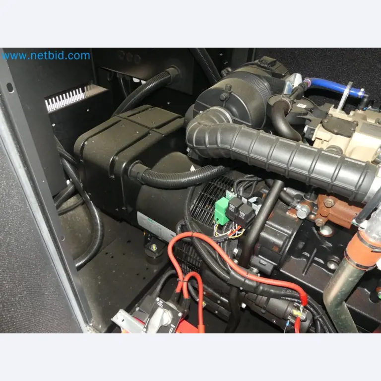 Fahrzeuge und Maschinen für die Bereiche Umwelttechnik, Recyclingwirtschaft, Holz, u.a.-3