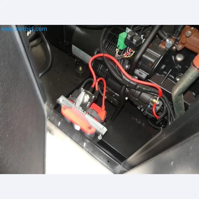 Fahrzeuge und Maschinen für die Bereiche Umwelttechnik, Recyclingwirtschaft, Holz, u.a.-4