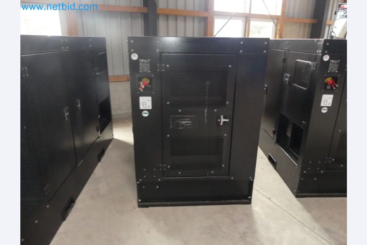 Fahrzeuge und Maschinen für die Bereiche Umwelttechnik, Recyclingwirtschaft, Holz, u.a.-7